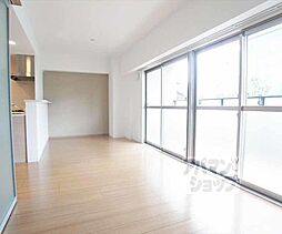 ザ・グレース京都岡崎 202 2階2LDKのリビング/ダイニング