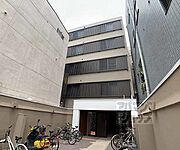 東山駅より徒歩3分 2階 築52年の賃貸物件