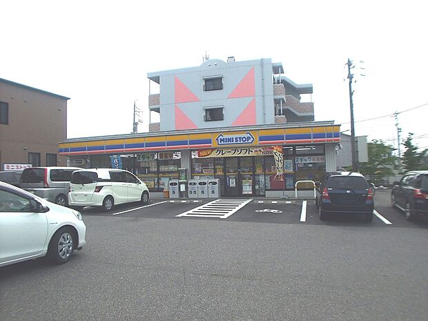 ミニストップ 吉根店（1080m）