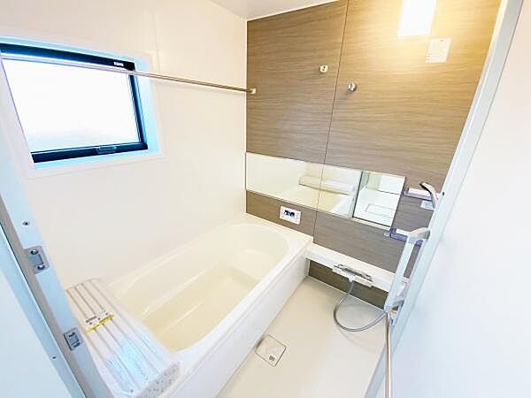 浴室 広々1坪のお風呂でほっとひといき！1日の疲れを我が家で癒しましょう