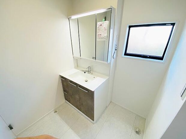 洗面 洗面からお化粧まで忙しい朝の準備にぴったりな洗髪洗面化粧台付き 