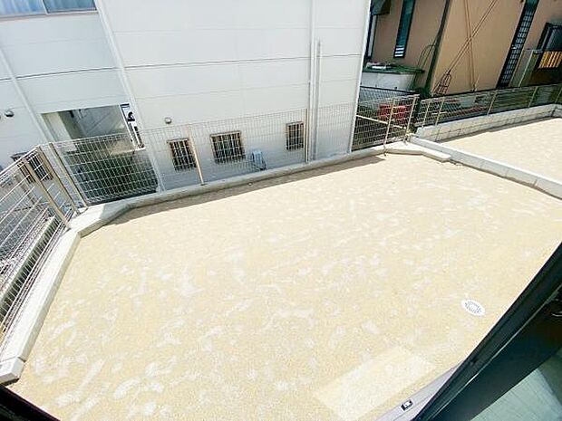 庭 ガーデニングも楽しめる南庭つき