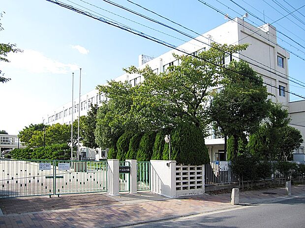 名古屋市立白沢小学校(680m)