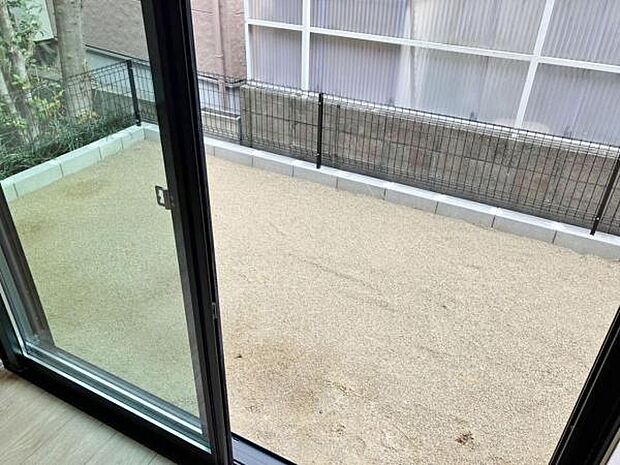 庭 ガーデニングも楽しめる南庭つき