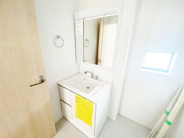 洗面 洗面からお化粧まで忙しい朝の準備にぴったりな洗髪洗面化粧台付き