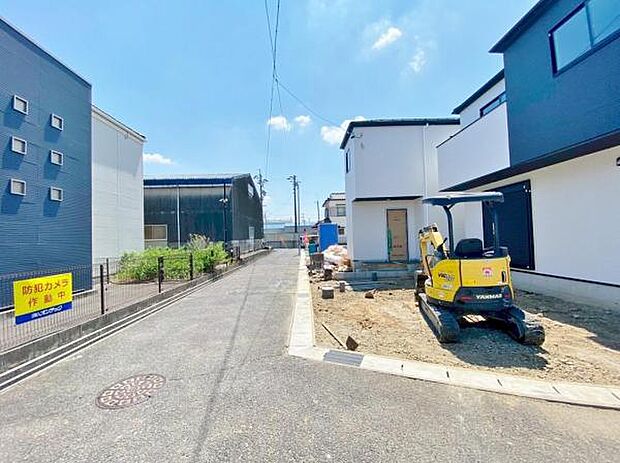 前面道路 いつでも現地ご案内いたします♪