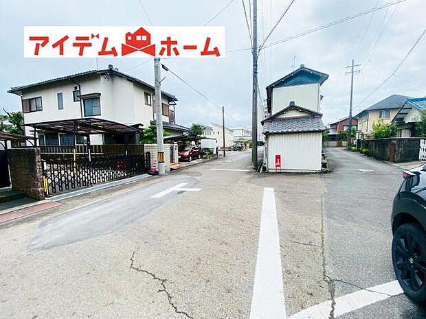 前面道路 いつでも現地ご案内いたします♪