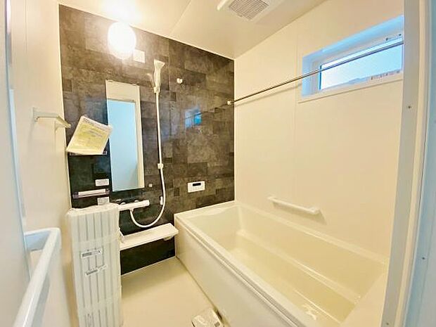 浴室 広々1坪のお風呂でほっとひといき!1日の疲れを我が家で癒しましょう