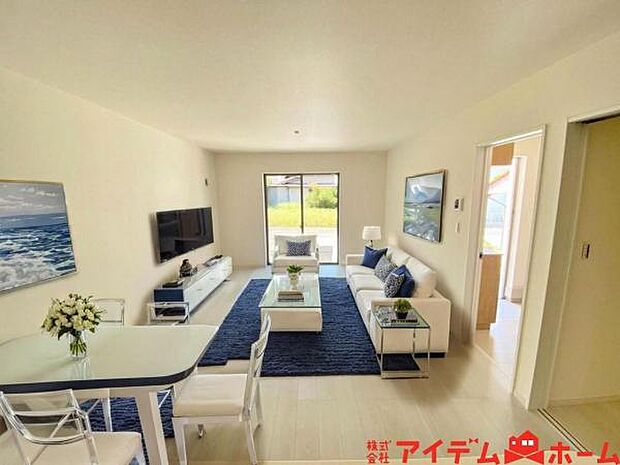 リビング 本画像はCGで作成されており、実際に現地に家具は置かれておりません。  