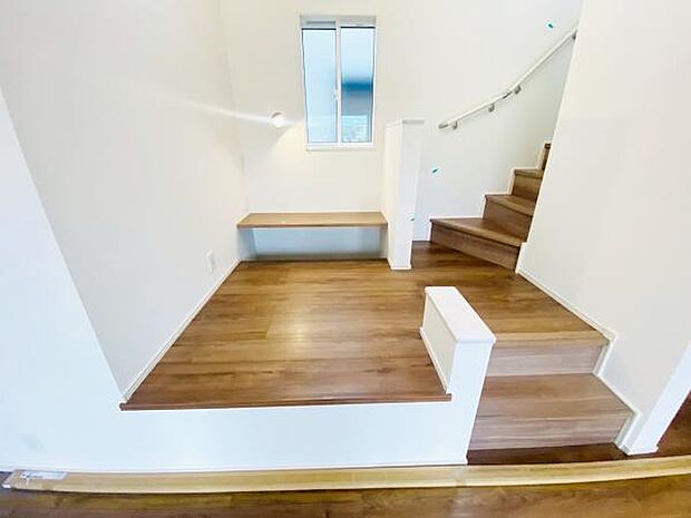 お子様の遊び場や書斎としても使えるマルチスキップ完備☆