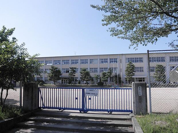 犬山市立城東小学校(1786m)