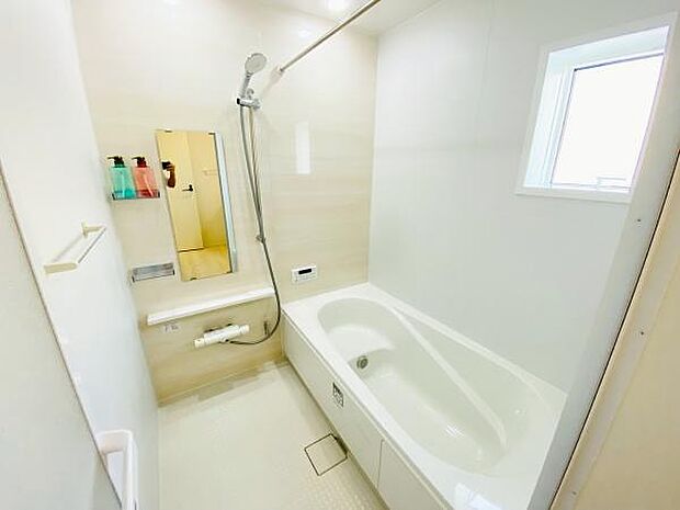 浴室 広々1坪のお風呂でほっとひといき1日の疲れを我が家で癒しましょう   