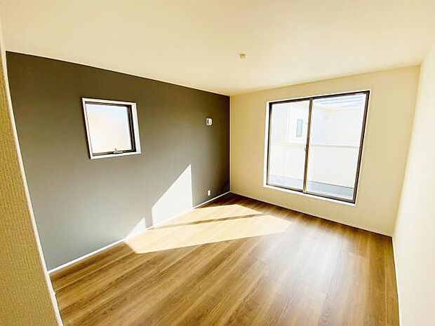 洋室 明るい洋室ではのんびりとお過ごしできます☆ 