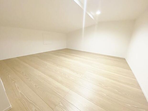 ロフト 収納や趣味のスペースとしても利用可能なロフト付き