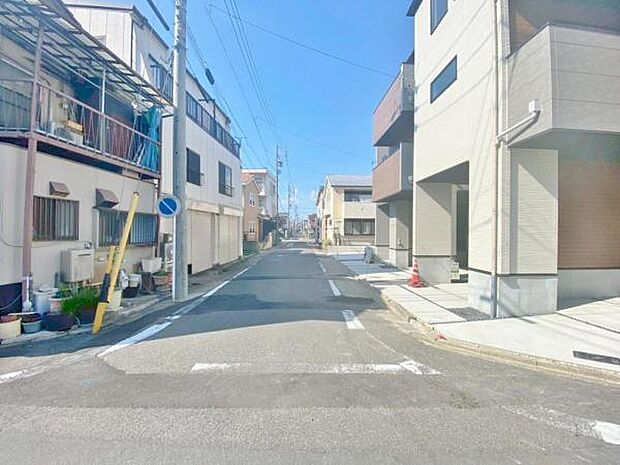 西側道路 いつでも現地ご案内いたします♪ 