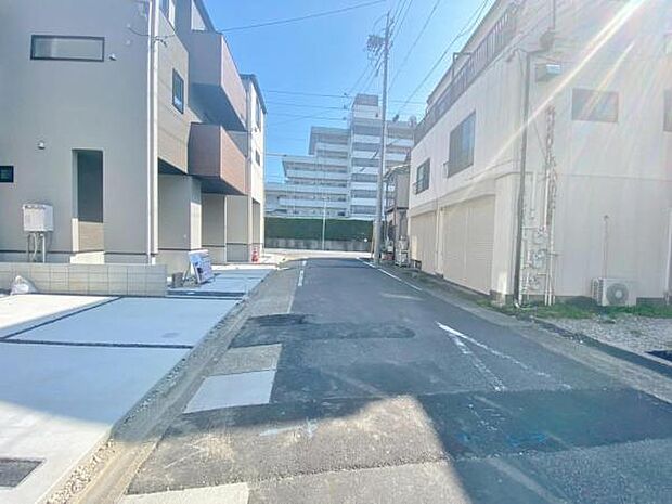 前面道路 いつでも現地ご案内いたします♪ 