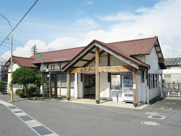 小泉駅(1200m)