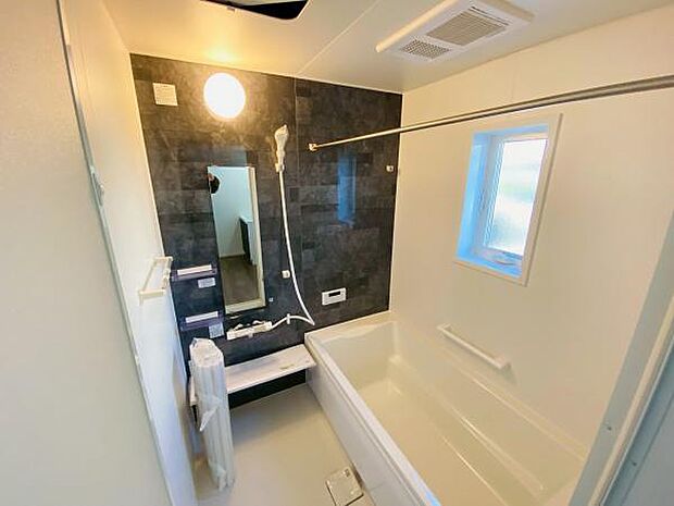 浴室 広々1坪のお風呂でほっとひといき!1日の疲れを我が家で癒しましょう