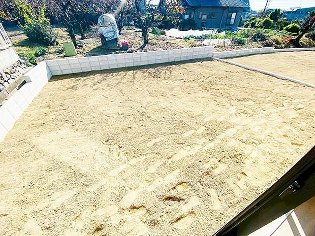 庭 ガーデニングも楽しめる南庭つき 