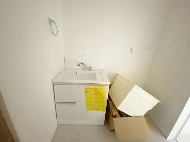 洗面 洗面からお化粧まで忙しい朝の準備にぴったりな洗髪洗面化粧台付き 