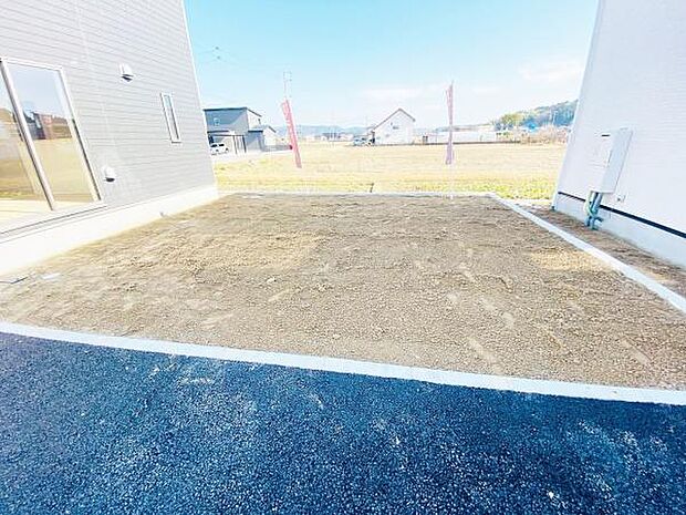 庭 ガーデニングも楽しめる南庭つき