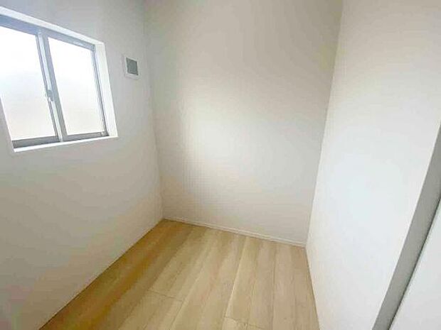 洗面所のリネン庫はタオルや肌着類などの収納に便利です