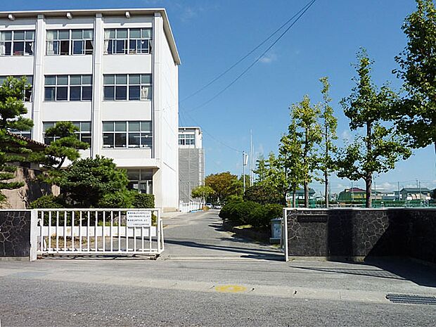 小牧市立応時中学校（1310m）