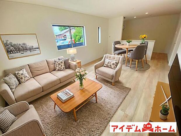 ※家具設置イメージです。 家族団らんの時間も増えそうな、ゆったりと寛げるLDKが魅力です♪ 