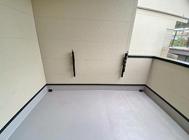 日差しをたっぷり受けれる南面バルコニーで毎日のお洗濯も快適♪