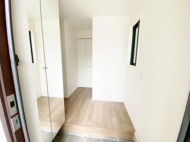 クローゼット 大切な衣類を収納できる大型クローゼット