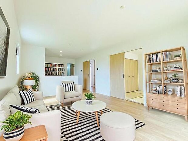 内観(2025年7月)撮影 ※本画像はCGで作成しており、実際に家具は置かれておりません。