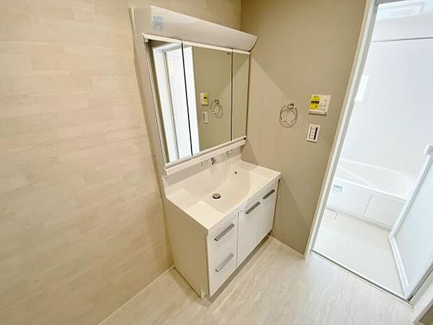 洗面 洗面からお化粧まで忙しい朝の準備にぴったりな洗髪洗面化粧台付き