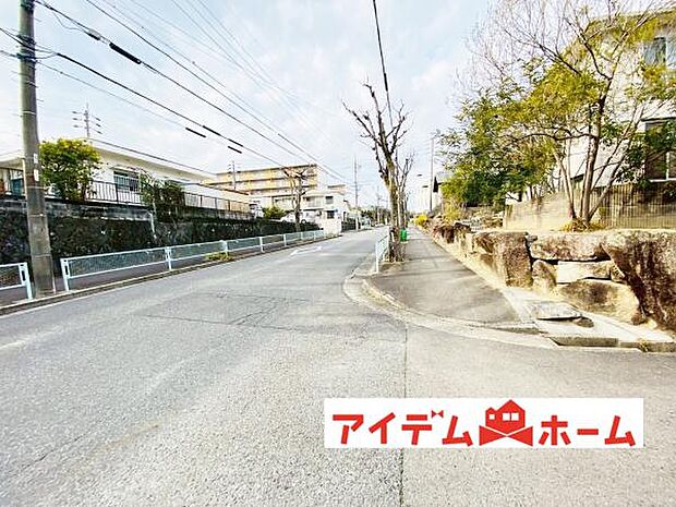 西側道路 いつでも現地ご案内いたします♪ お気軽にお問合せください