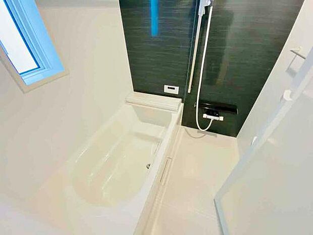 浴室 広々1坪のお風呂でほっとひといき!1日の疲れを我が家で癒しましょう