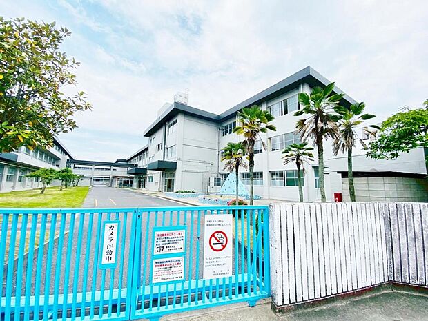 多治見市立北陵中学校(1666m)