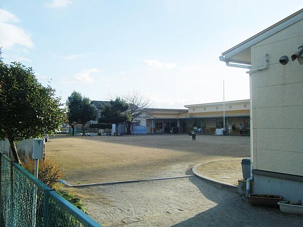 城東子ども未来園(760m)