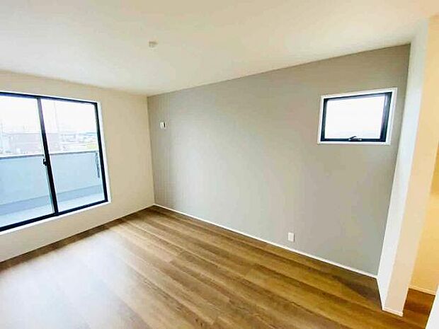 洋室 明るい洋室ではのんびりとお過ごしできます☆