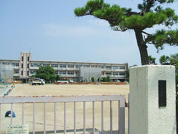 岩倉市立岩倉北小学校（480m）