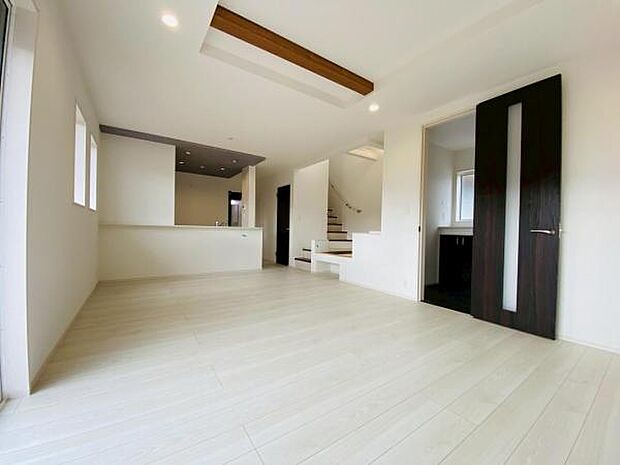 内観写真 いつでも現地ご案内いたします♪