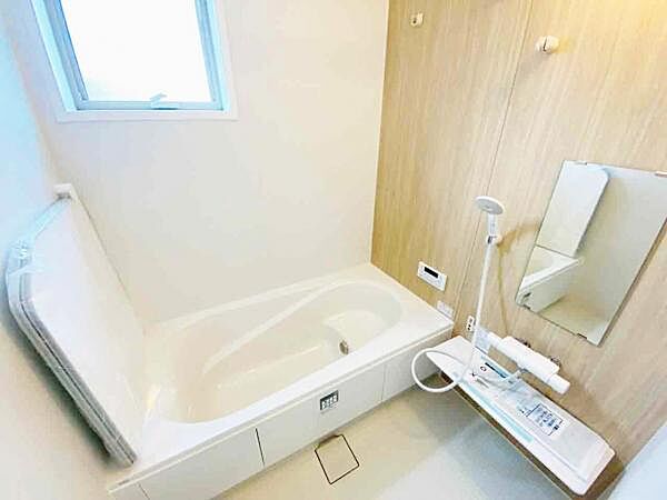 浴室 広々1坪のお風呂でほっとひといき！1日の疲れを我が家で癒しましょう