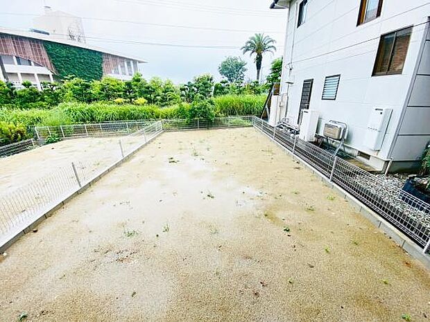 庭 ガーデニングも楽しめる南庭つき