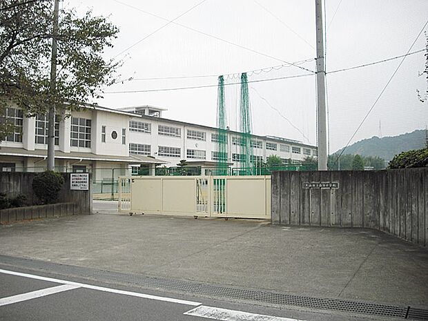 犬山市立南部中学校（1724m）
