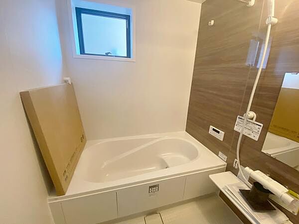 浴室 広々1坪のお風呂でほっとひといき！1日の疲れを我が家で癒しましょう