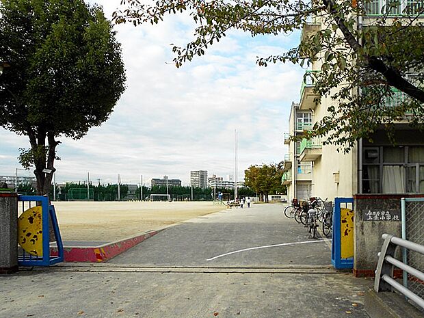 上条小学校（1327m）