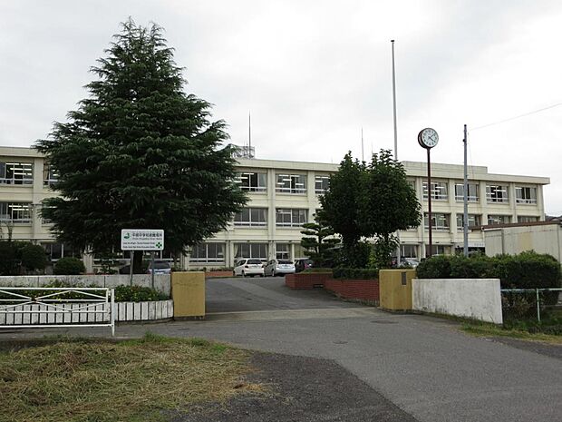 可児市立中部中学校（2081m）