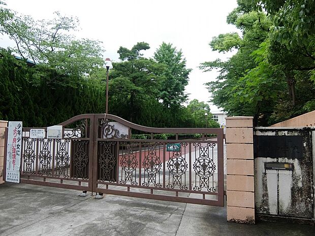 名古屋市立矢田中学校(1230m)