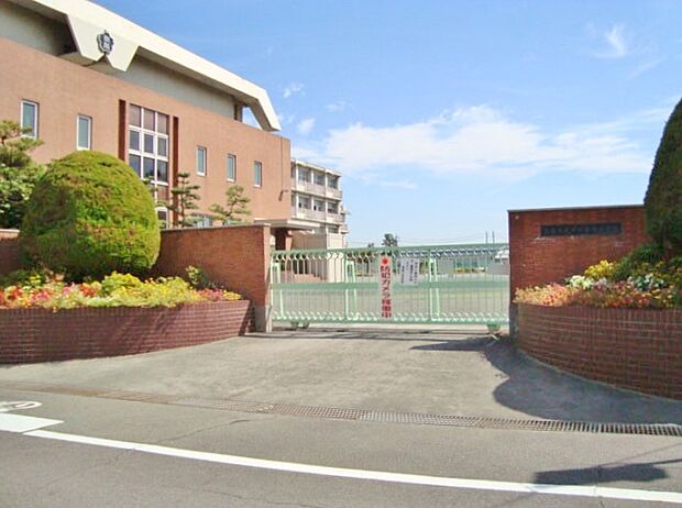 北名古屋市立栗島小学校（815m）