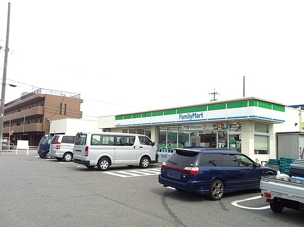 ファミリーマート 守山苗代店（510m）