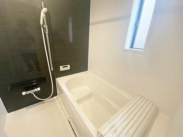 浴室 広々1坪のお風呂でほっとひといき！1日の疲れを我が家で癒しましょう