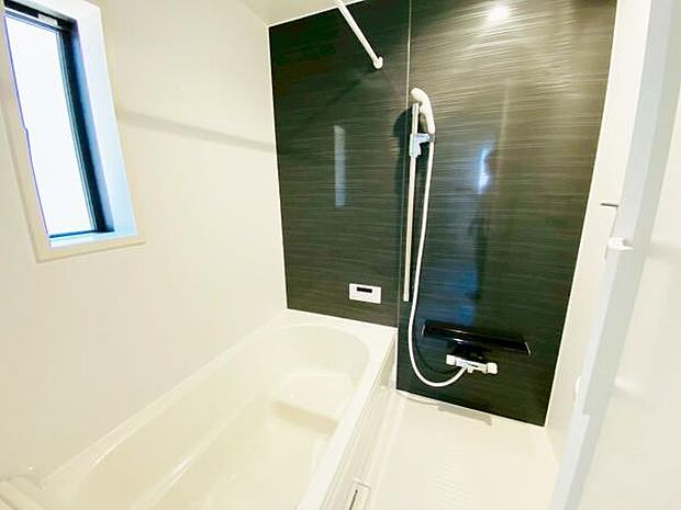 浴室 広々1坪のお風呂でほっとひといき!1日の疲れを我が家で癒しましょう